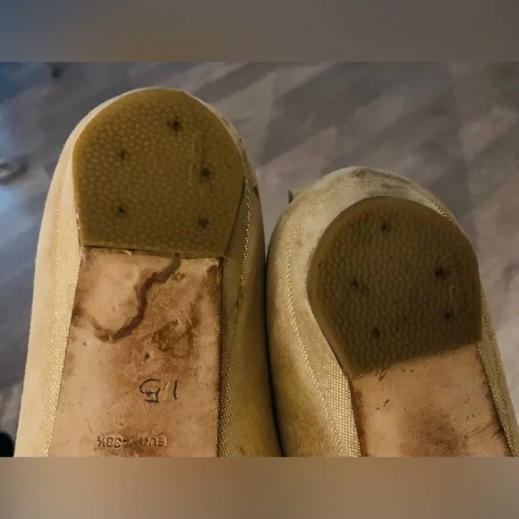 Nina Flats with Chain & Bow Detail in Glitter Fabric and Leather - Picture 5 of 7